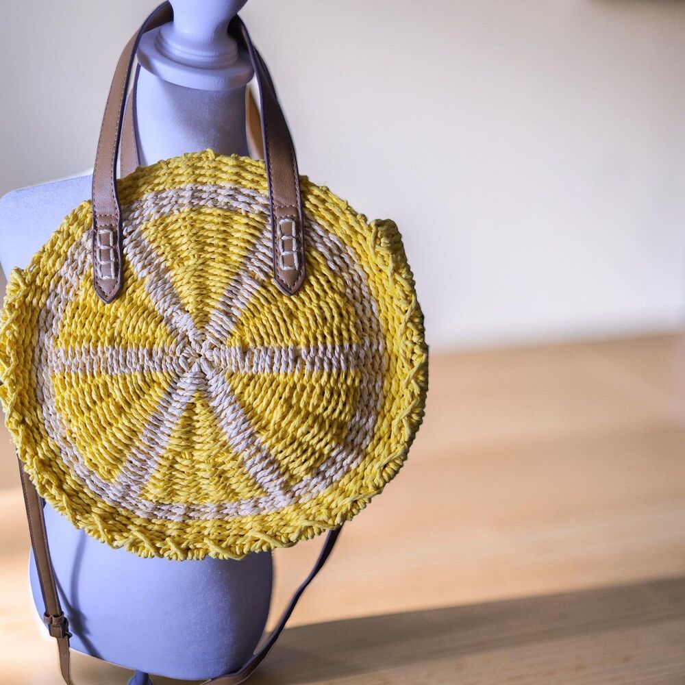 Style & Co Lemon round crossbody bag NWOT